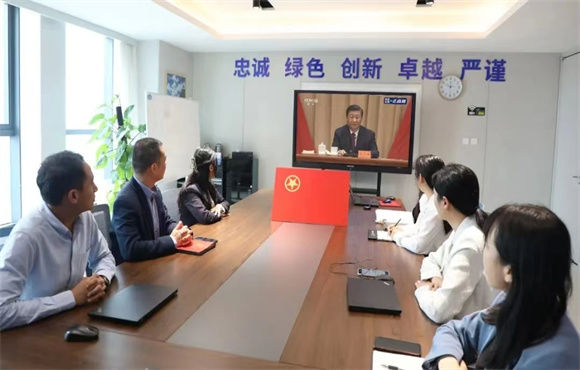 6731顶级游戏团委组织旁观庆祝中国共青年团成立100周年大会